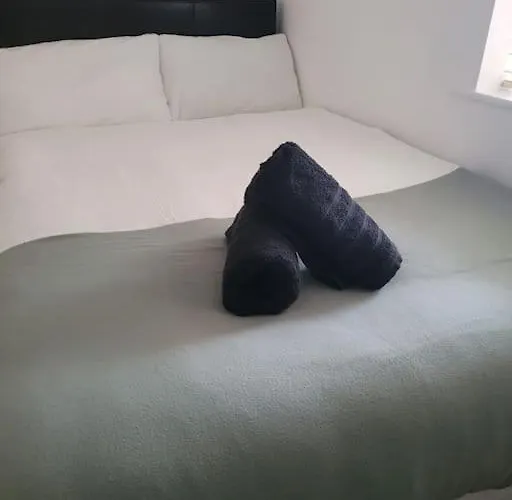 Stylish 4 Bedroom House *