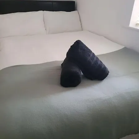 Stylish 4 Bedroom House *